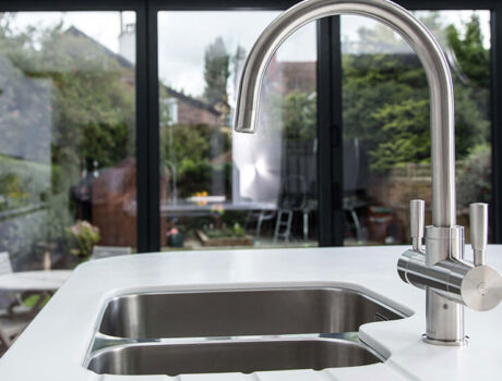 kitchen-taps-and-sinks-new-image-FRANKE-OMNI-59322