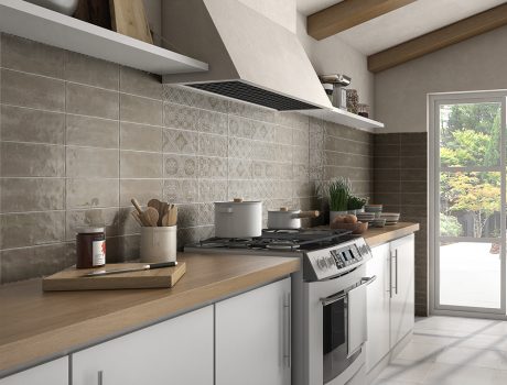 Glamour Neutro Light Grey High Gloss Brick Tile 75mm x 150mm