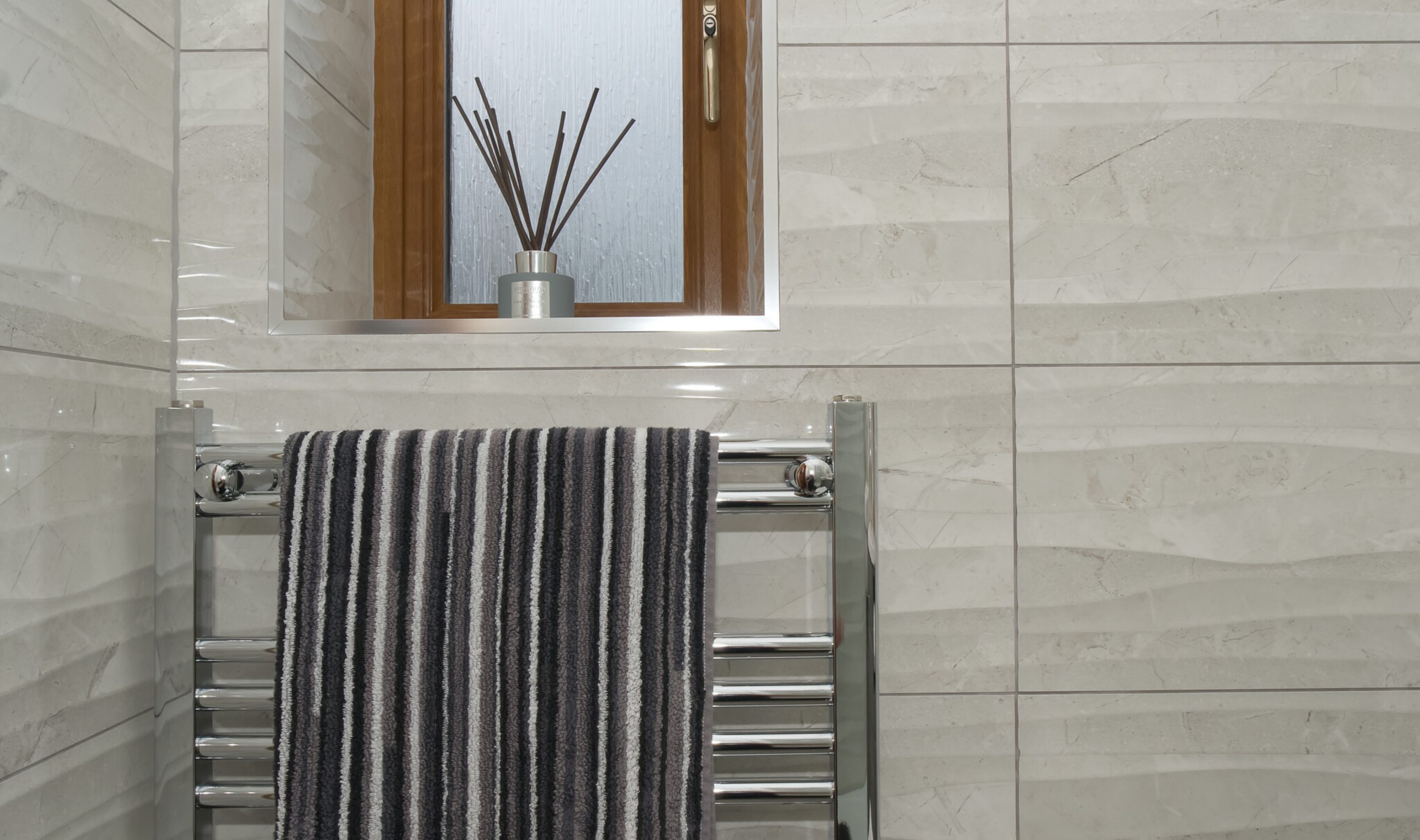 aluminum heated towel rail