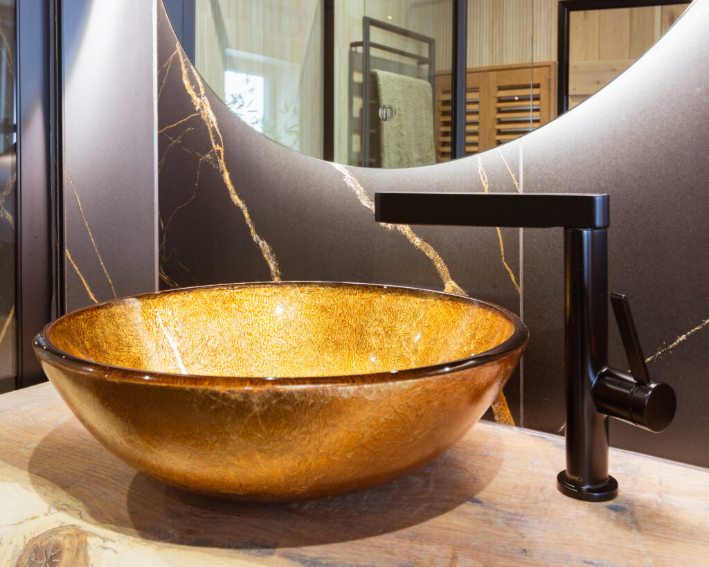 The Old Mallams - Black Gold Bathroom